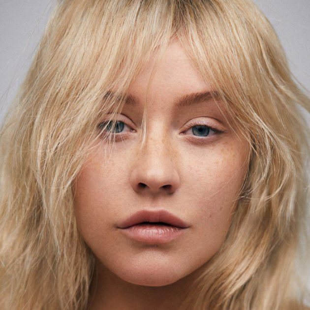 christina aguilera sin maquilllar